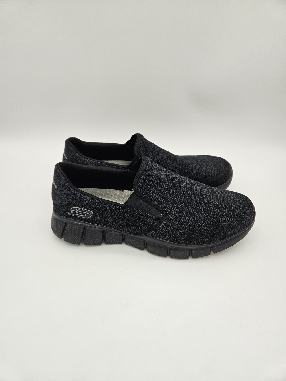 Skechers Slip-On Knit Walking Shoes in Black Size 11 - Picture 4 of 6